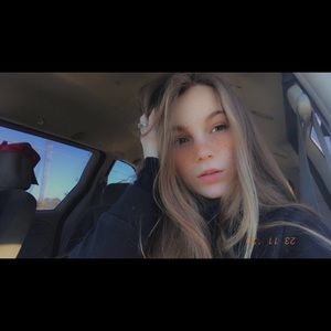 Meet your Posher, Julia